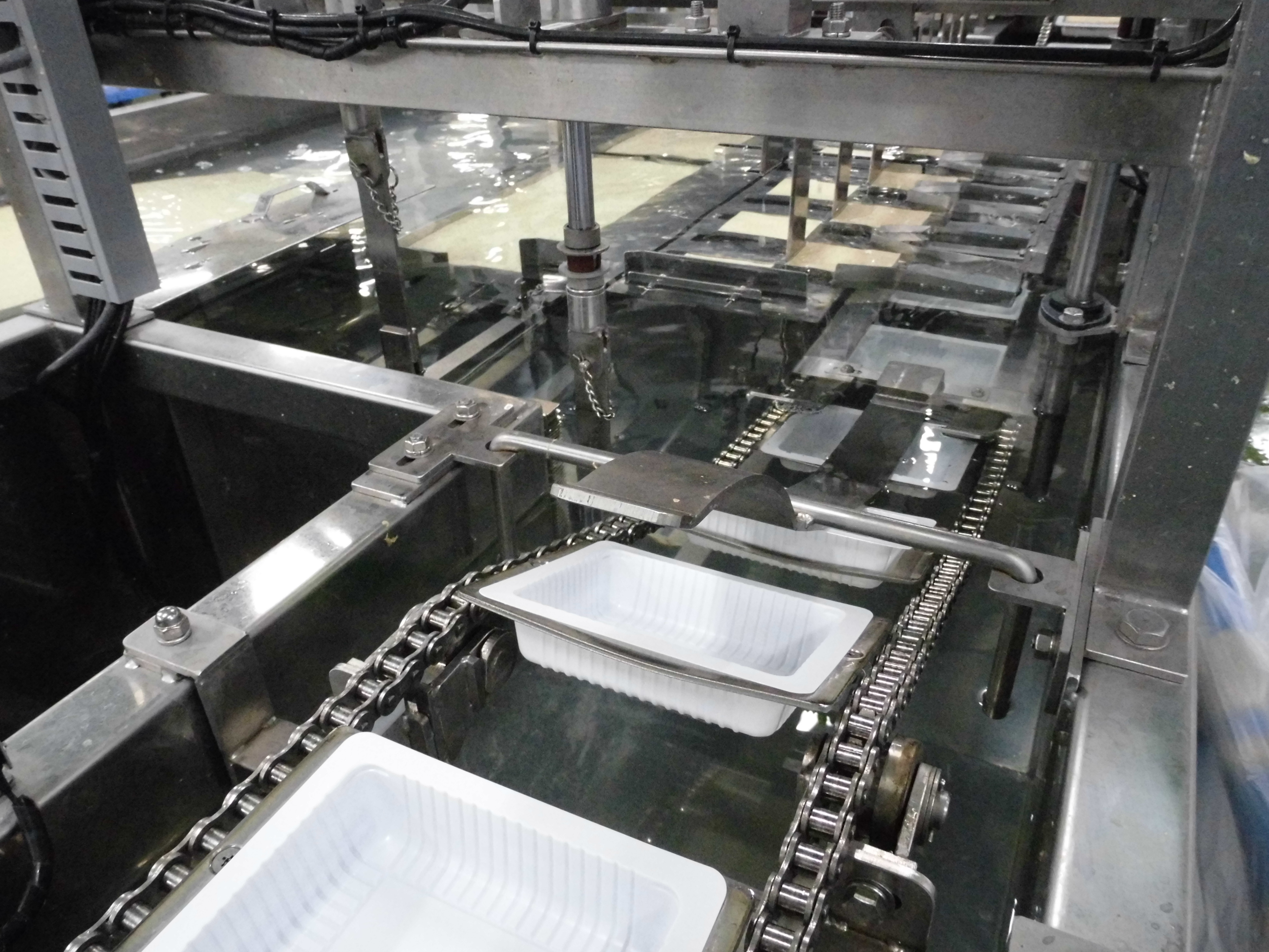 食品工場と製造ライン