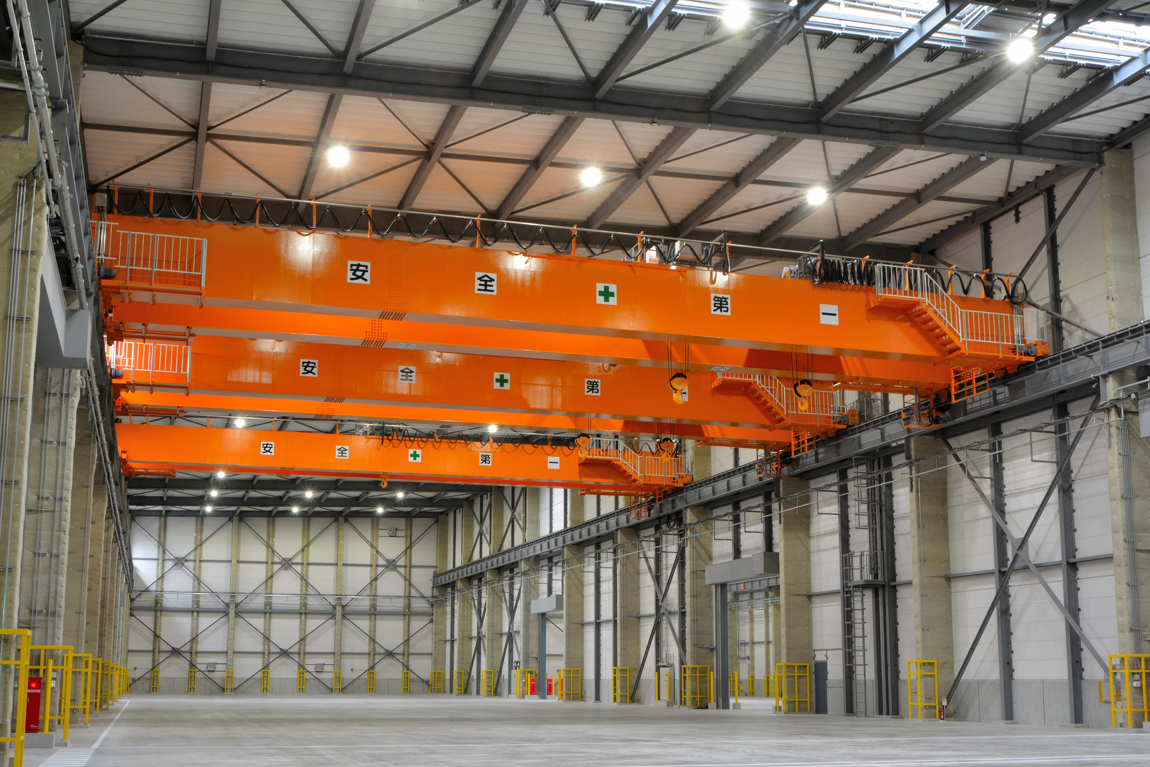 重量物の梱包作業