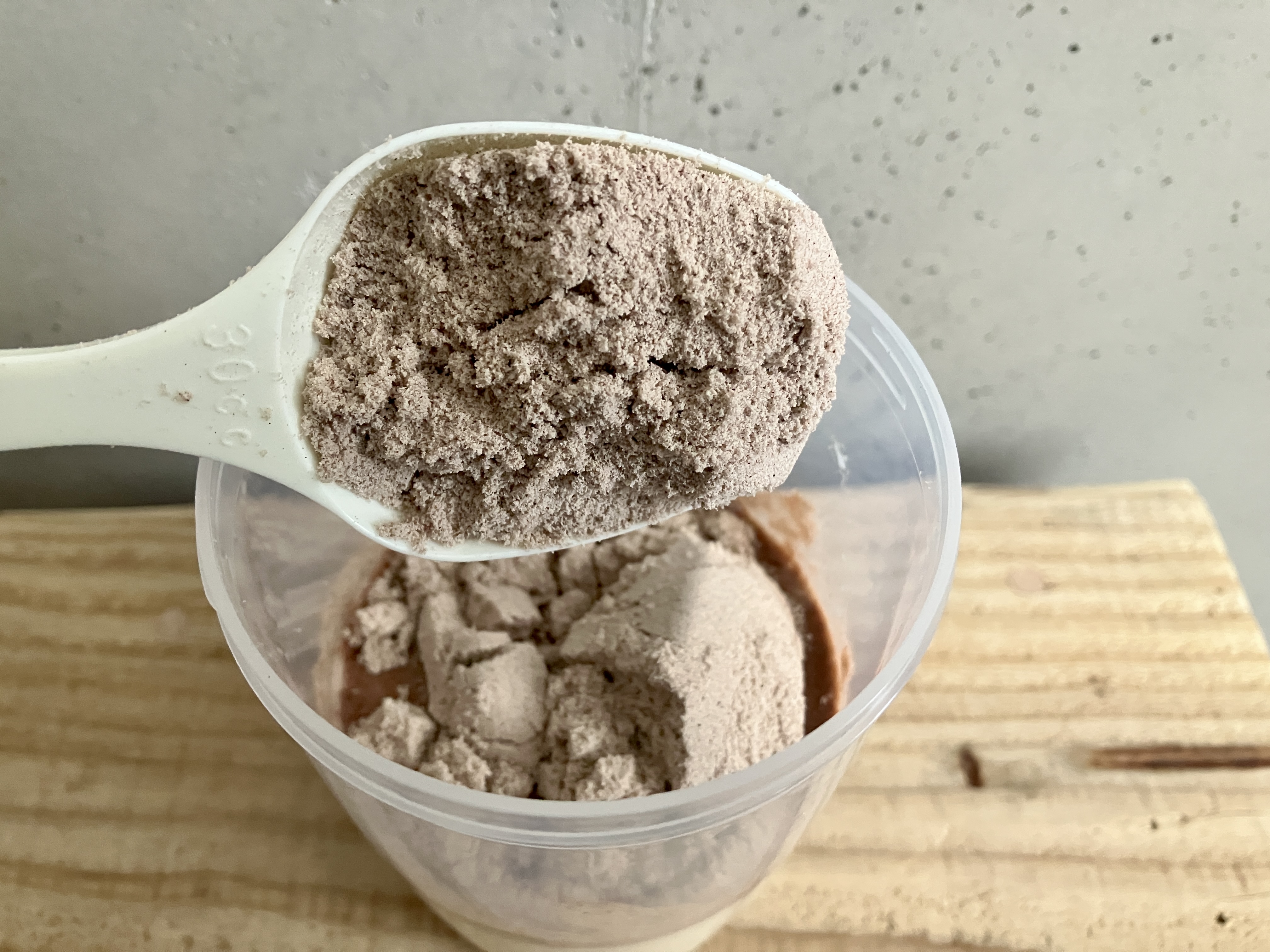 スプーンで掬ったプロテイン